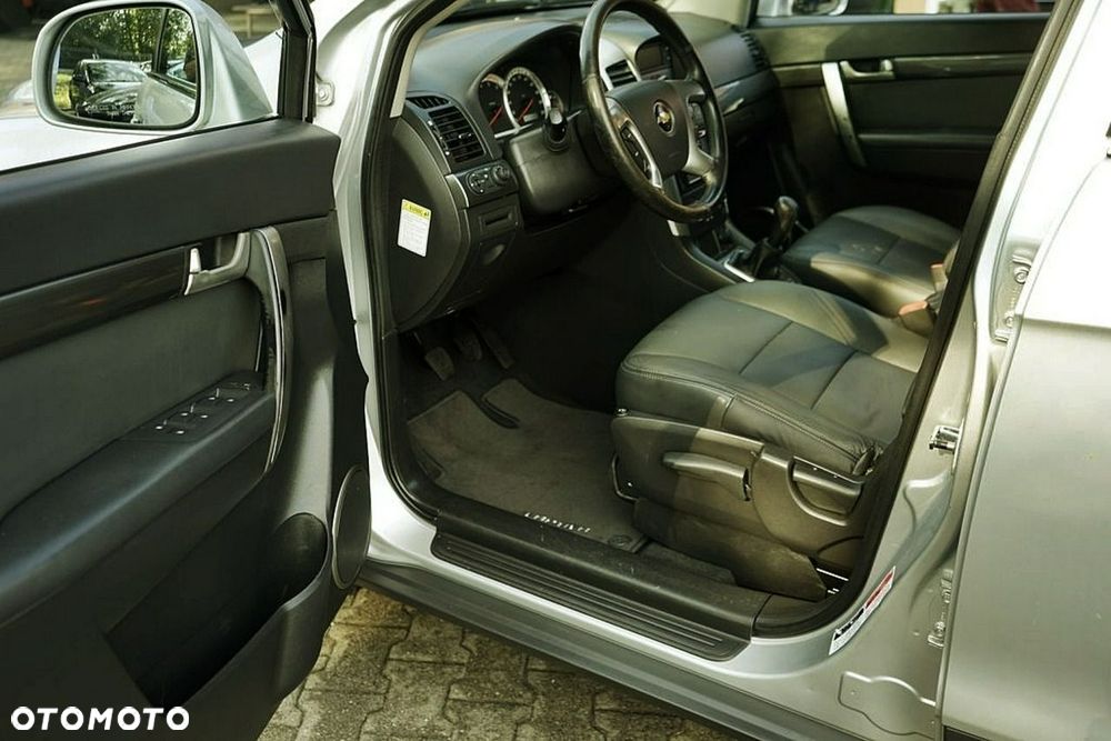 Chevrolet Captiva - 12