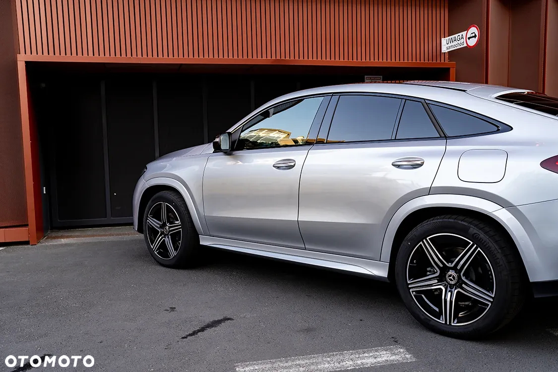 Mercedes-Benz GLE Coupe 400 e PHEV 4-Matic AMG Line - 32