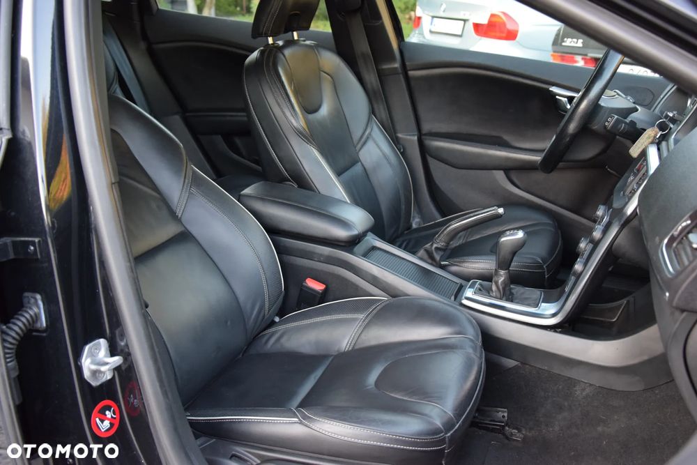Volvo V40 D4 RDesign - 23