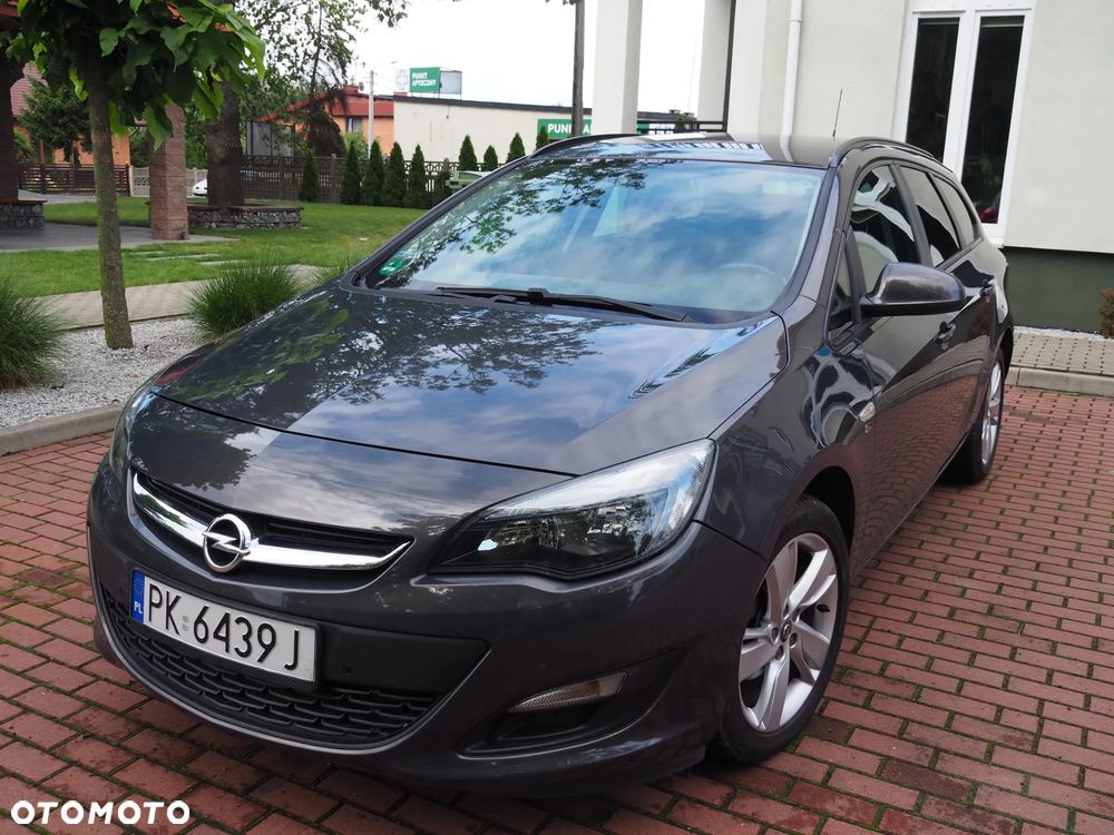 Opel Astra IV 1.4 T Sport - 1
