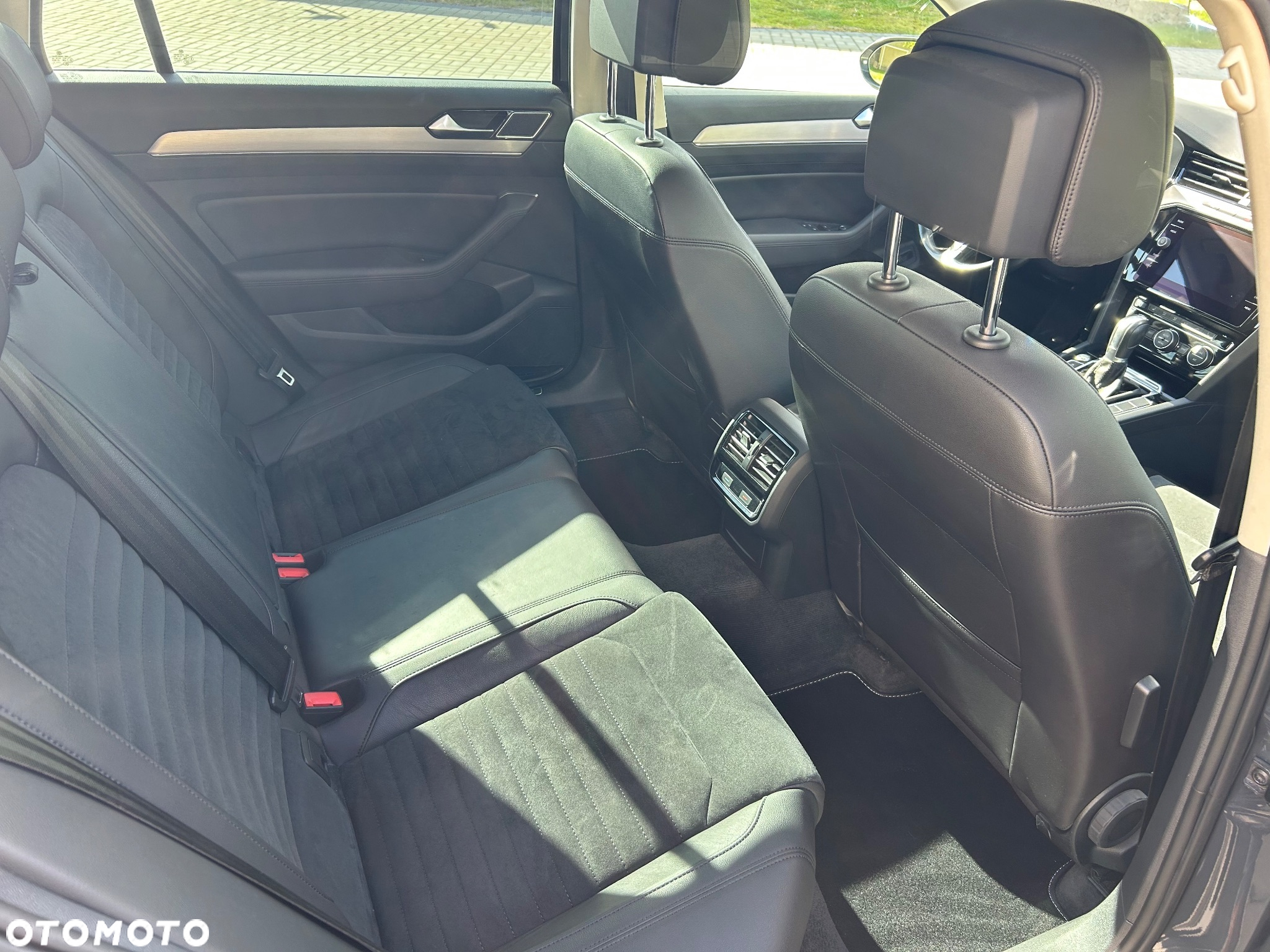 Volkswagen Passat 2.0 TDI BMT Highline DSG - 29
