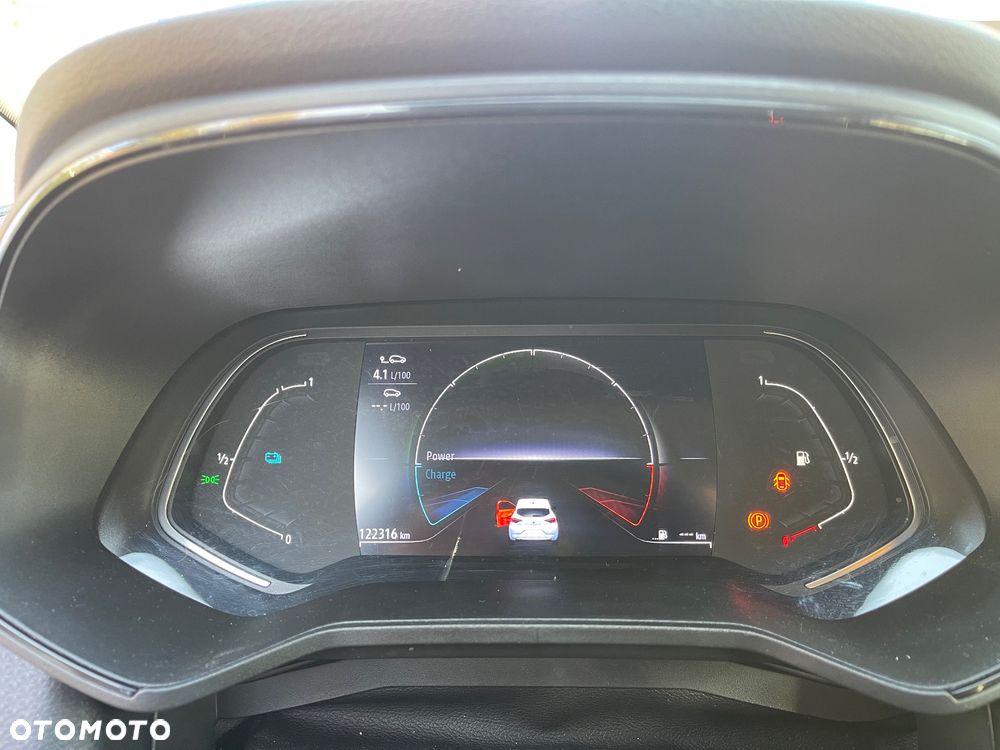 Renault Clio - 11