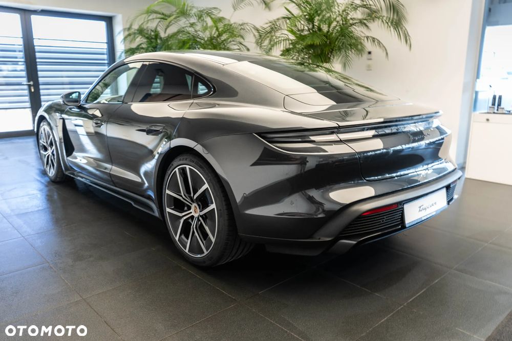 Porsche Taycan 105kWh 4S Black Edition - 2