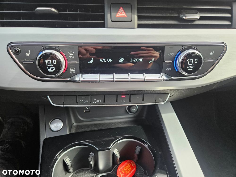 Audi A4 Limousine 35 TFSI mHEV S Line S tronic - 29