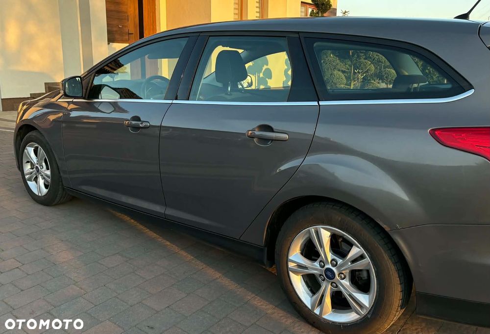 Ford Focus 1.6 Trend Sport - 5