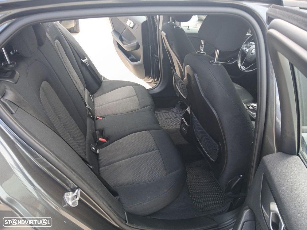 BMW 116 d Corporate Edition Auto - 11