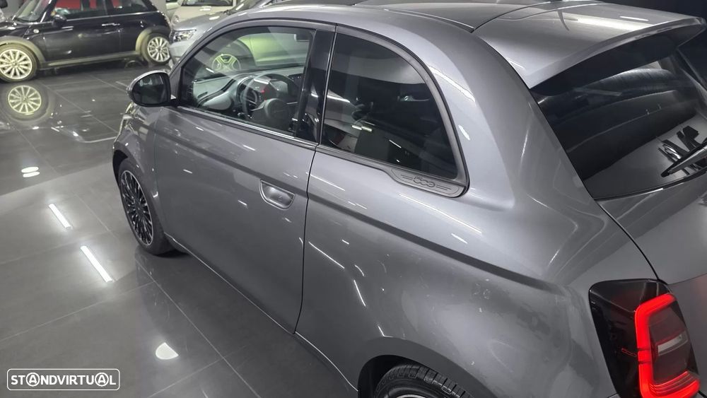 Fiat 500e 42kWh ICON — fotografia 33