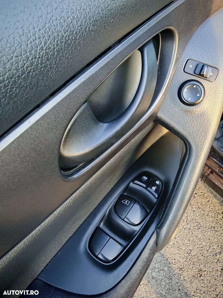 Nissan Qashqai 1.5 DCI VISIA - 16