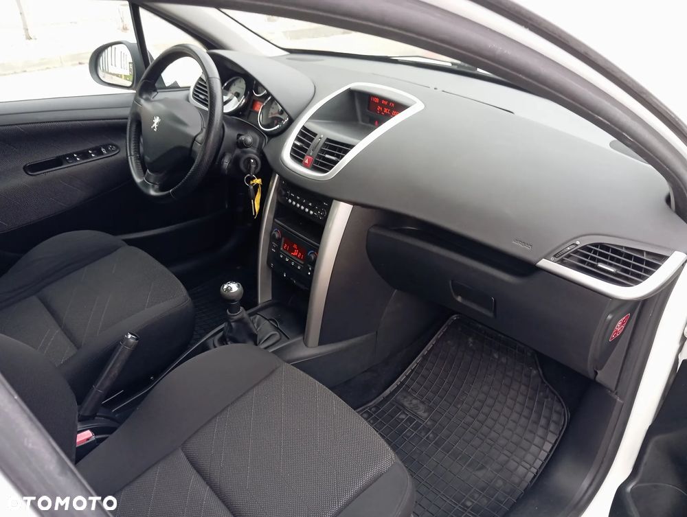 Peugeot 207 120 VTi Sport - 14