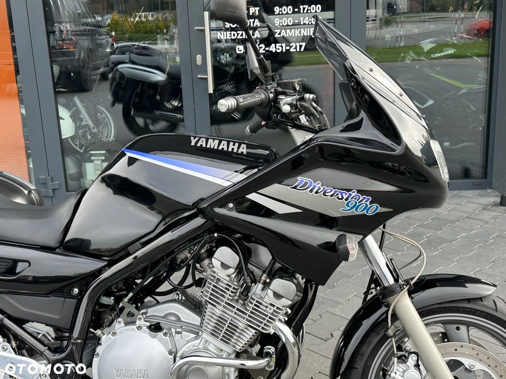 Yamaha XJ - 8