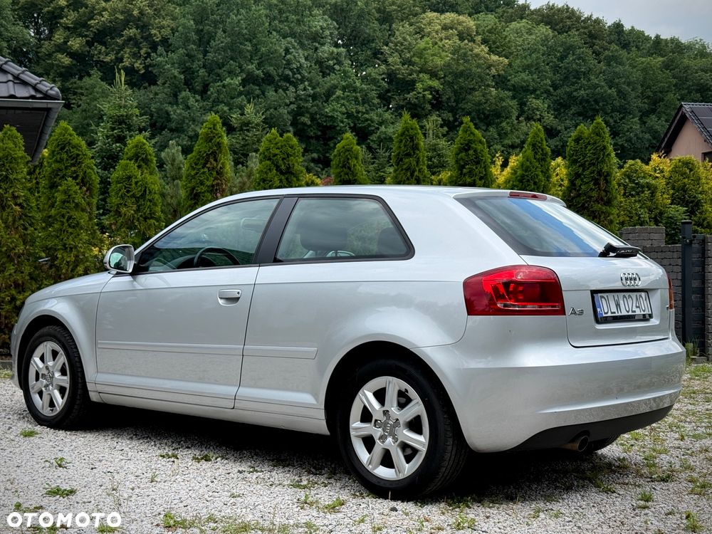 Audi A3 3-drzwiowe 1.6 S tronic Ambiente - 4
