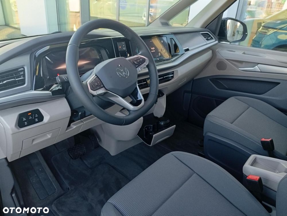 Volkswagen Multivan - 9