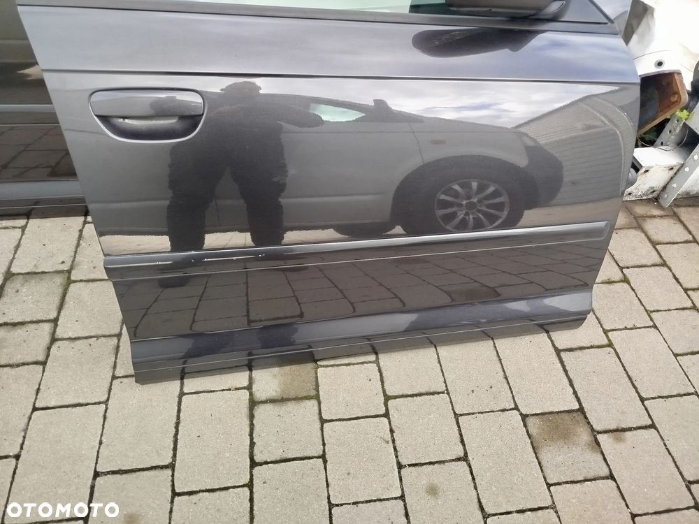 Audi A3 8P drzwi LZ7L wszystkie części - 2