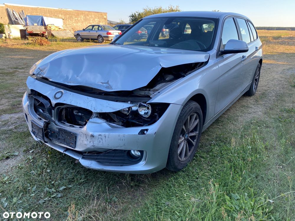 BMW Seria 3 320d Luxury Line - 4