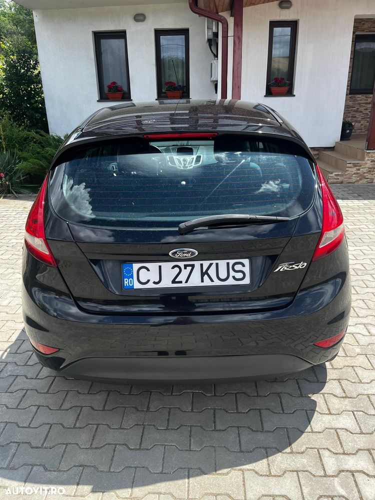 Ford Fiesta - 2