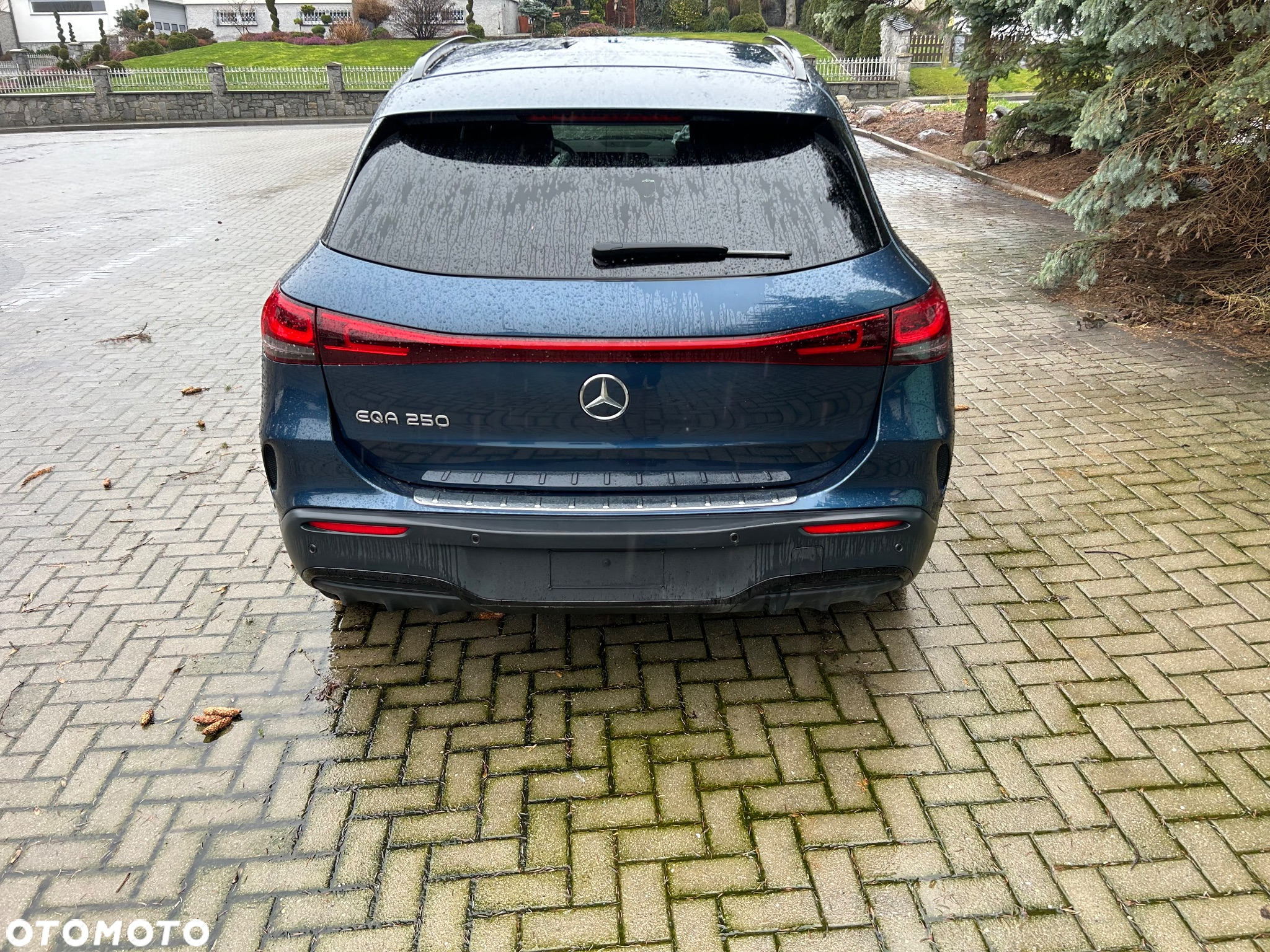 Mercedes-Benz EQA 250 AMG Line - 4