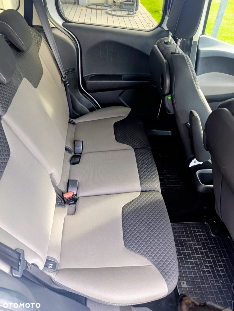 Ford Tourneo Courier 1.0 EcoBoost Ambiente - 8