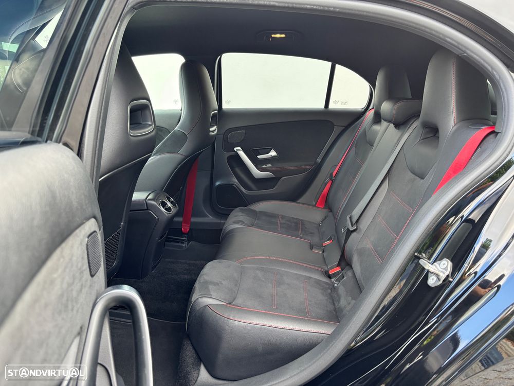 Mercedes-Benz A 35 AMG 4Matic - 23