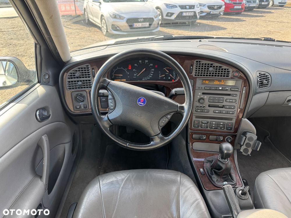 Saab 9-5 2.3T Linear Griffin Edition - 25