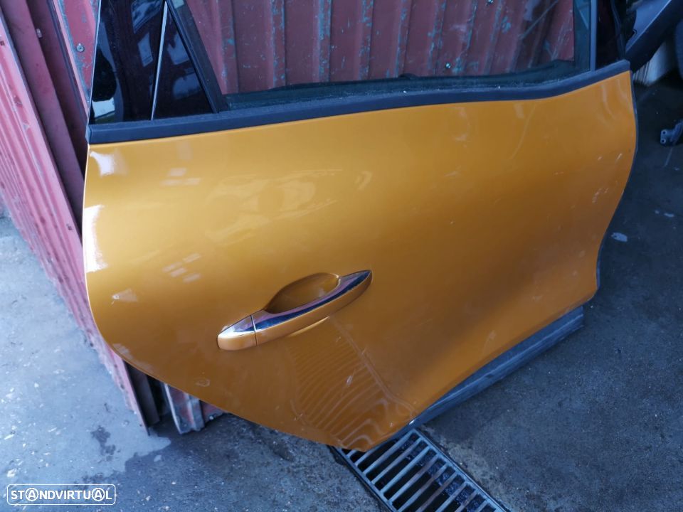 RENAULT SCENIC IV 2017 PORTA TRAS DTA PT180 - 1