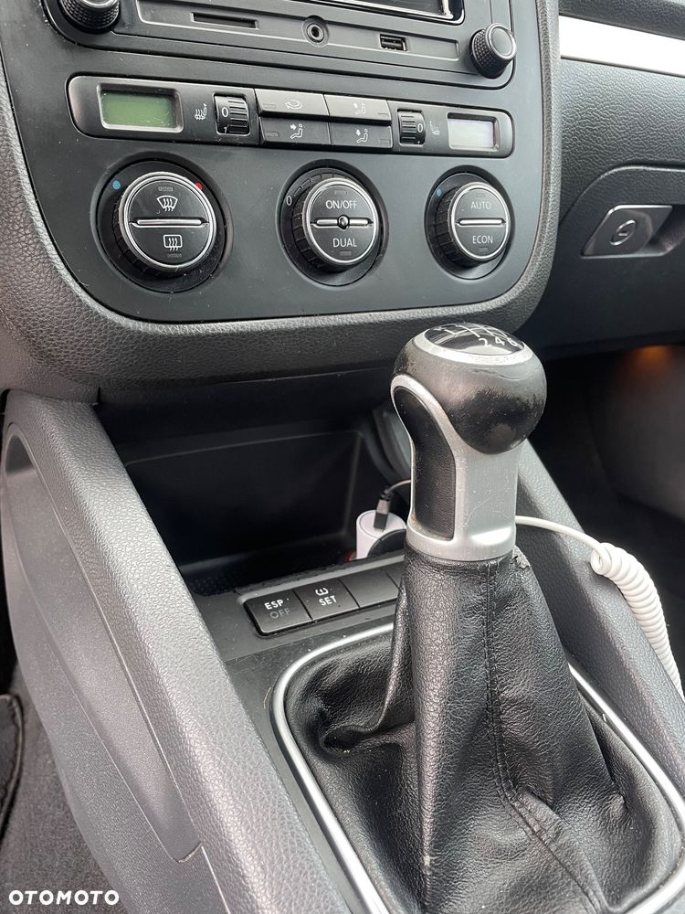 Volkswagen Golf 2.0 TSI GTI - 12