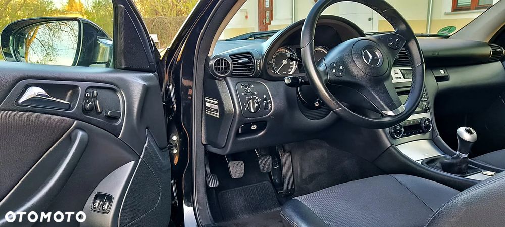 Mercedes-Benz CLC 200 Kompressor - 26