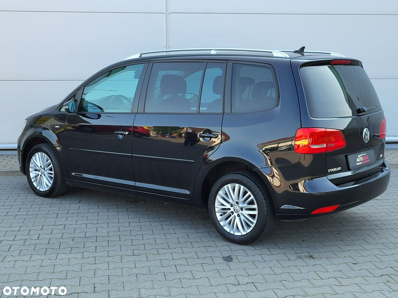 Volkswagen Touran - 9