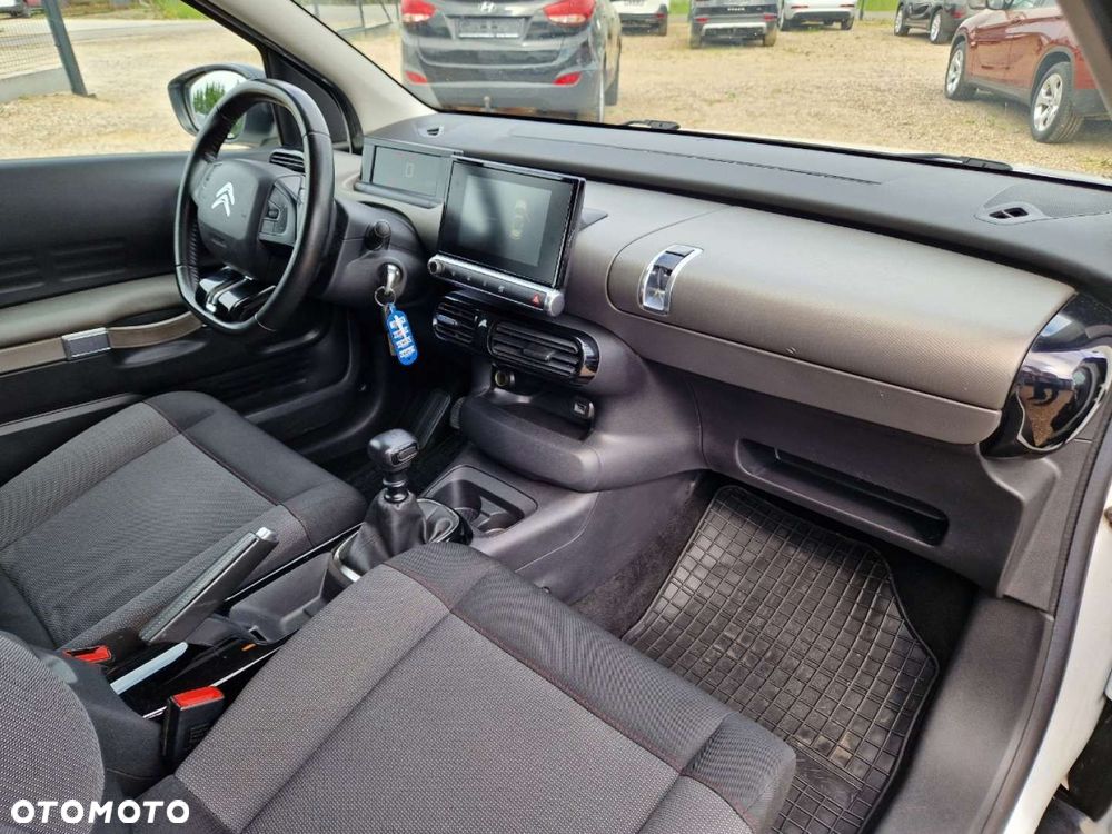 Citroën C4 Cactus 1.5 BlueHDi Shine Pack - 17