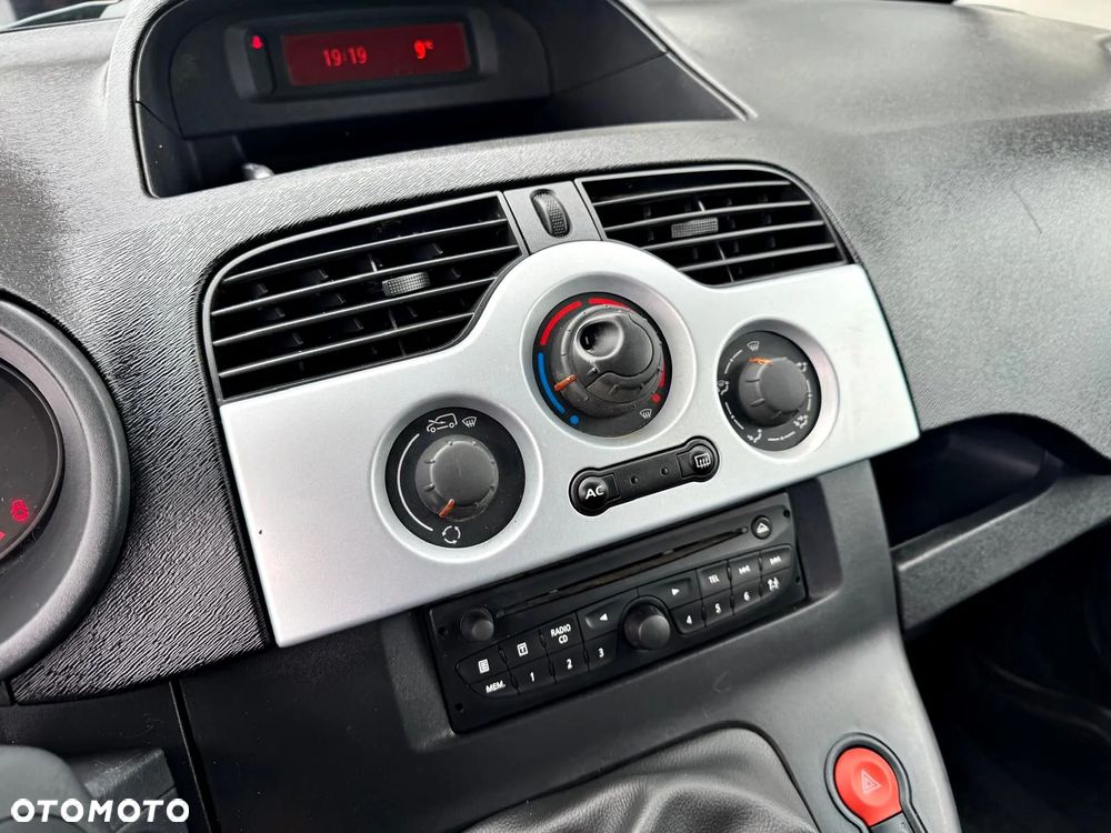 Renault KANGOO - 17