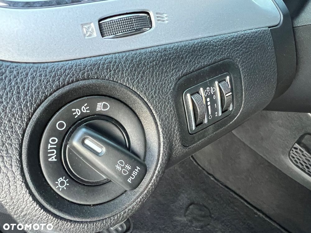 Fiat Freemont 2.0 Multijet Black Code AWD - 11