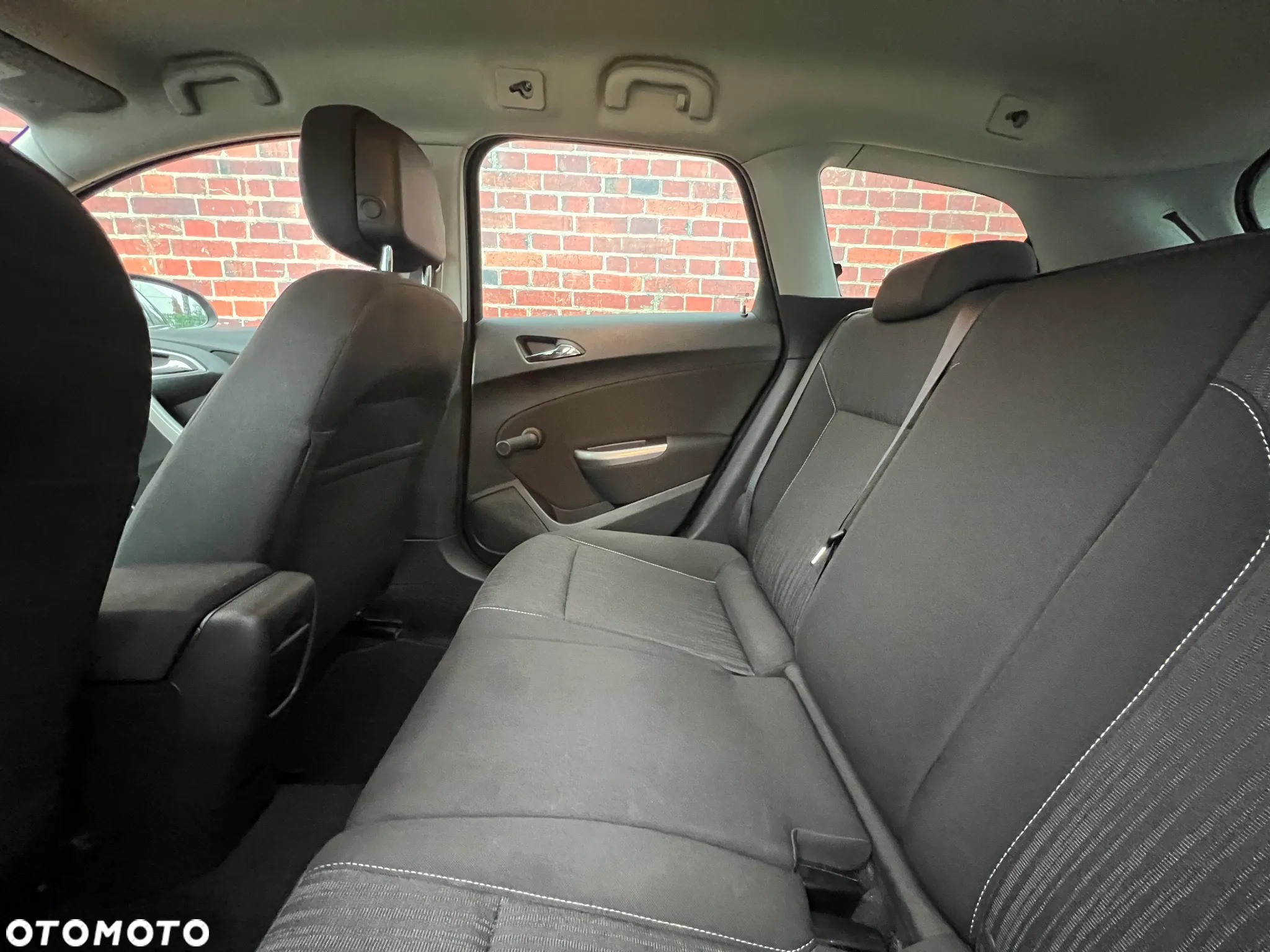 Opel Astra - 16