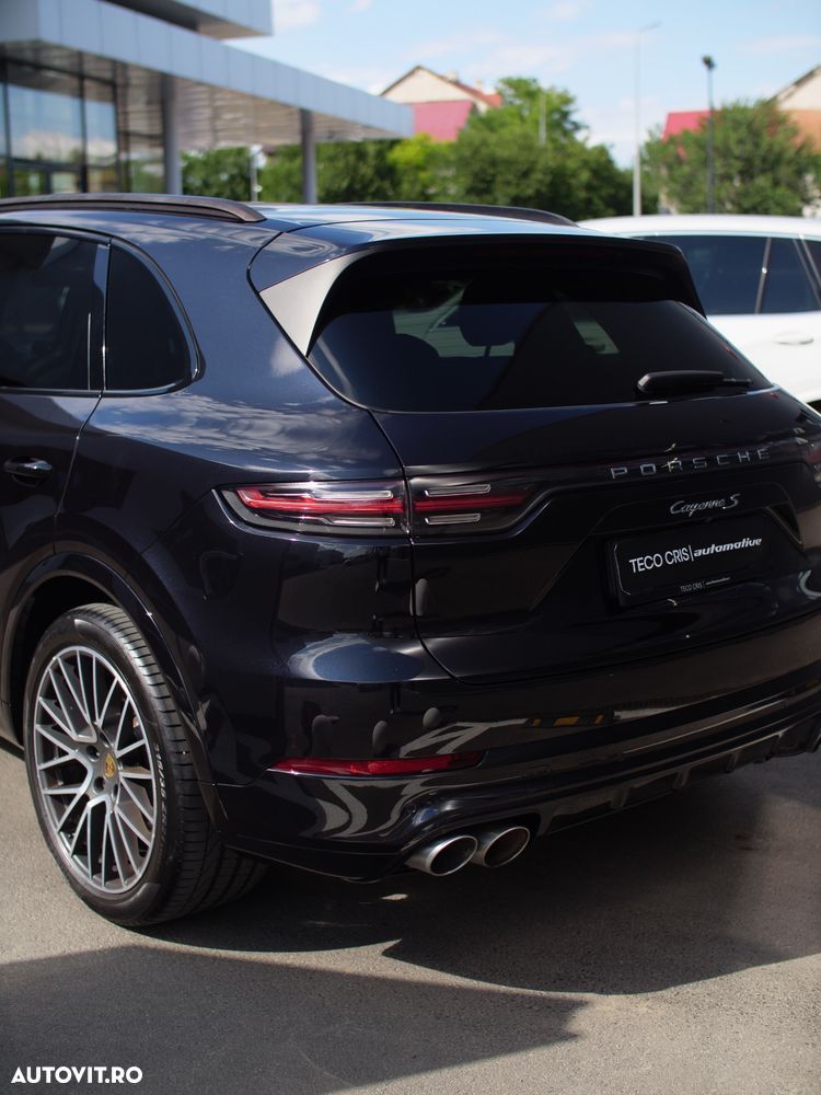 Porsche Cayenne - 33