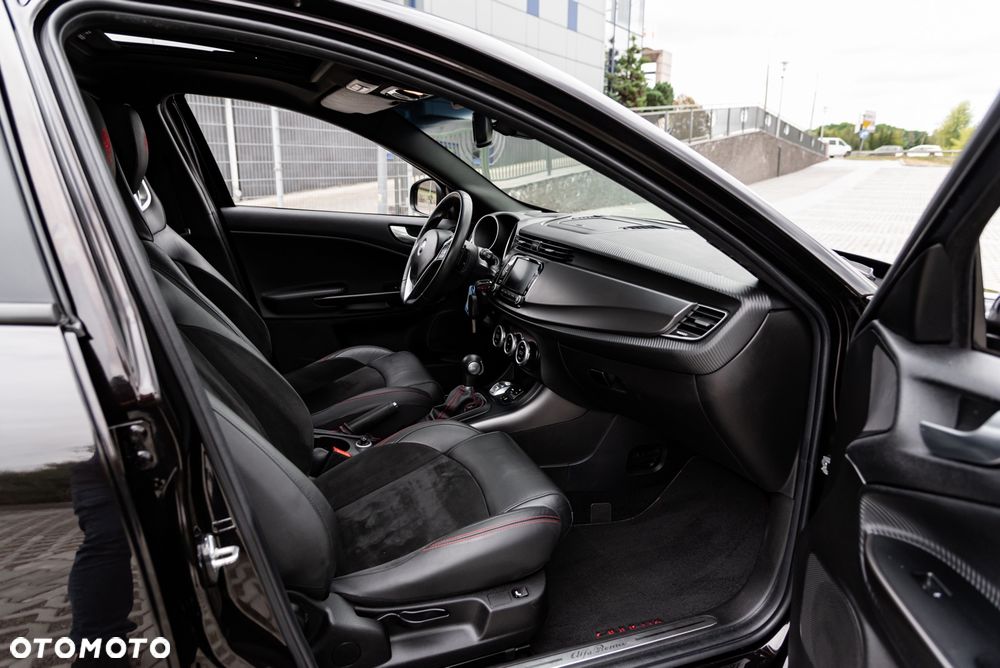 Alfa Romeo Giulietta 1750 TBi Veloce S TCT - 24