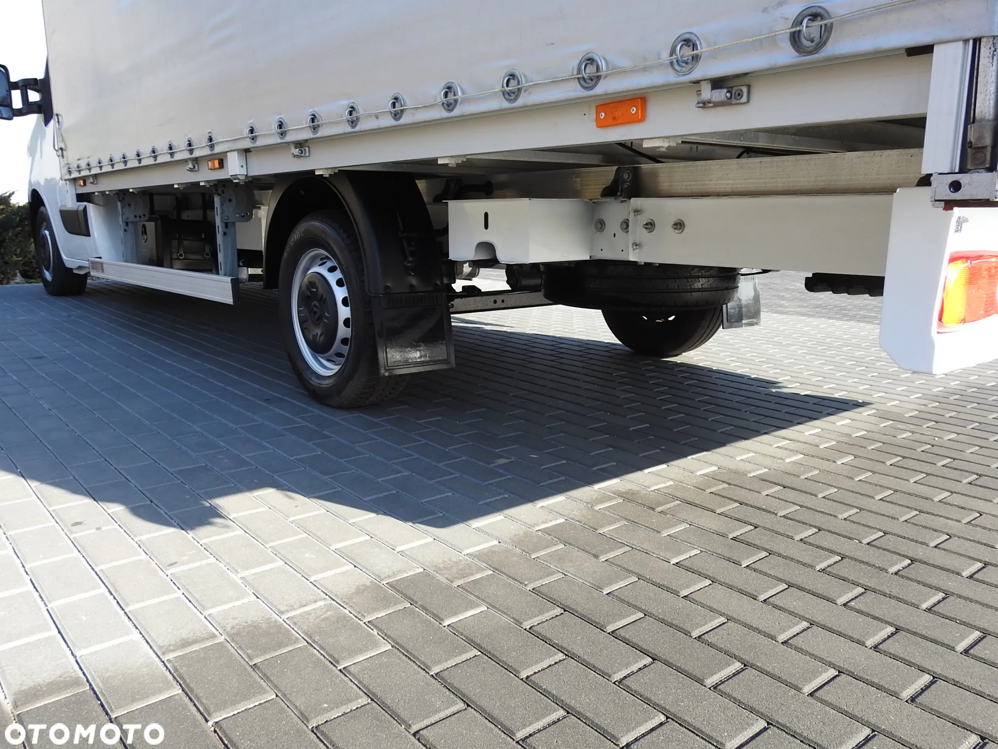 Renault MASTER  PLANDEKA 10 PALET WEBASTO TEMPOMAT LEDY PNEUMATYKA KLIMATYZACJA 165KM [ 045764 ] - 17