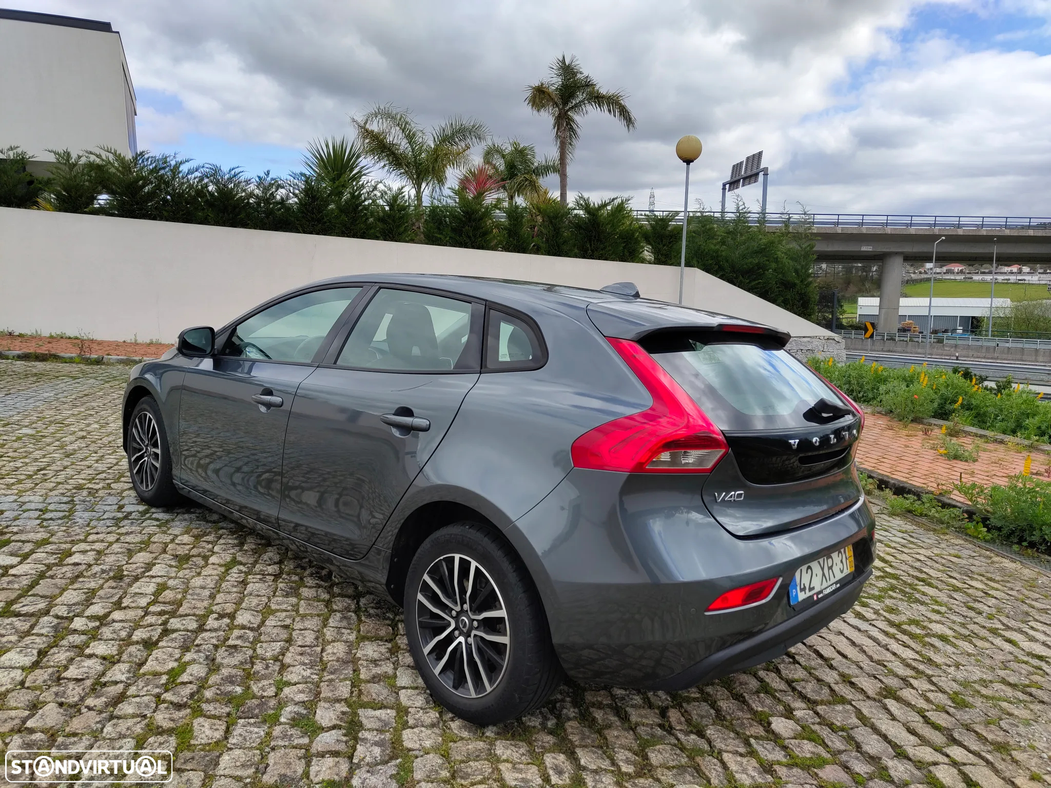 Volvo V40 1.6 D2 Kinetic - 3