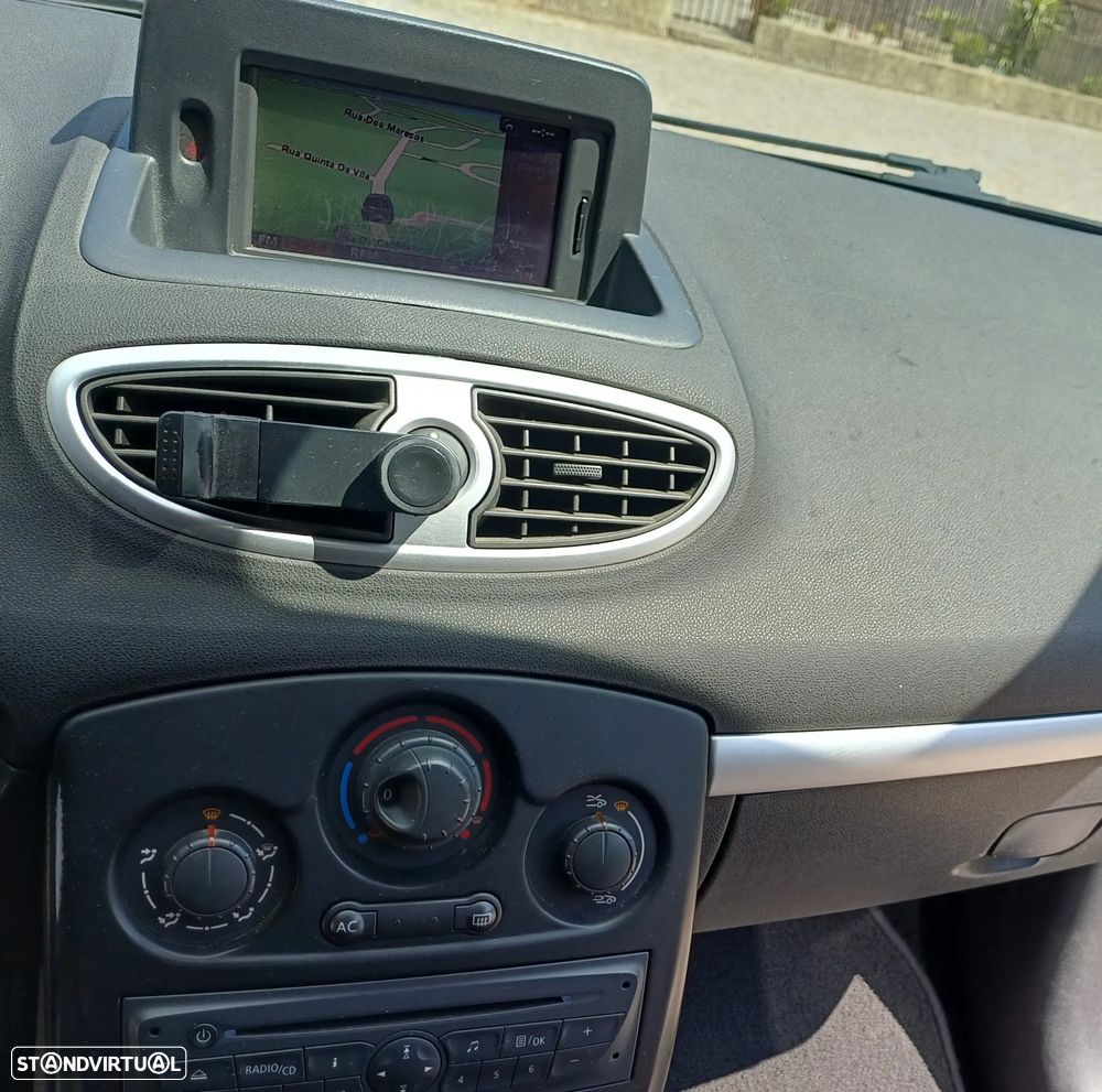 Renault Clio 1.2 16V Dynamique S - 13