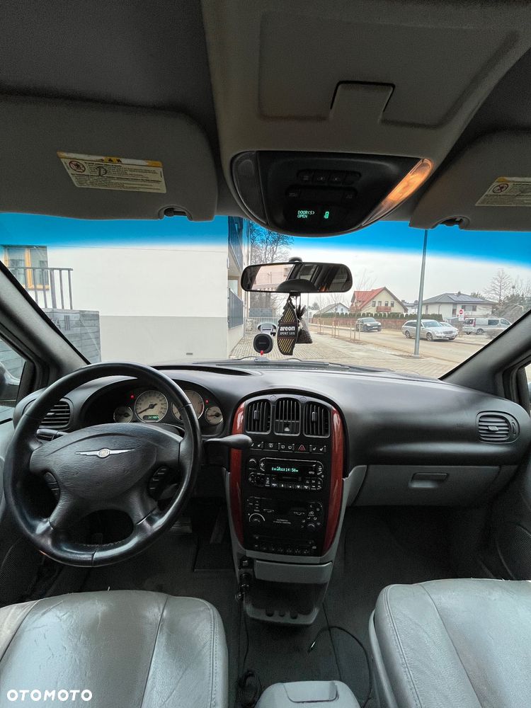 Chrysler Grand Voyager 2.8 CRD LX - 13