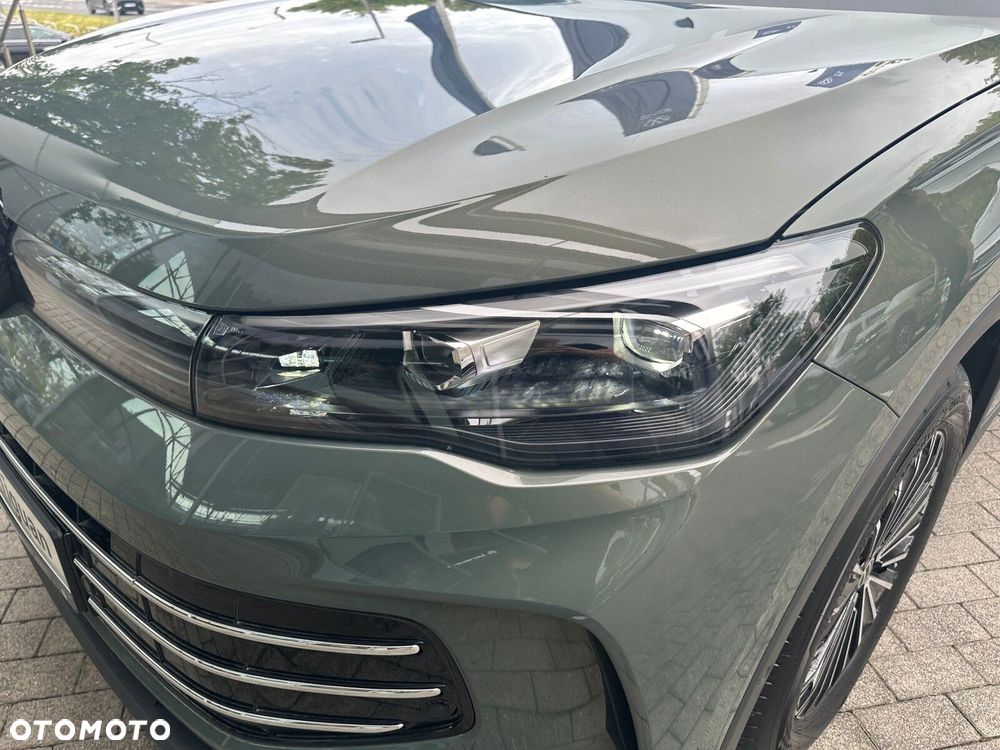 Volkswagen Tiguan 2.0 TDI Elegance DSG - 32