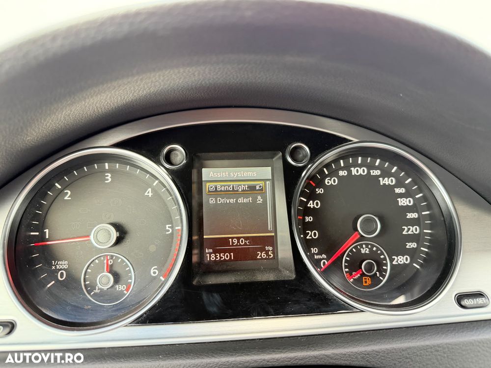 Volkswagen Passat CC 2.0 TDI BlueMotion Technology DSG Exclusive - 9