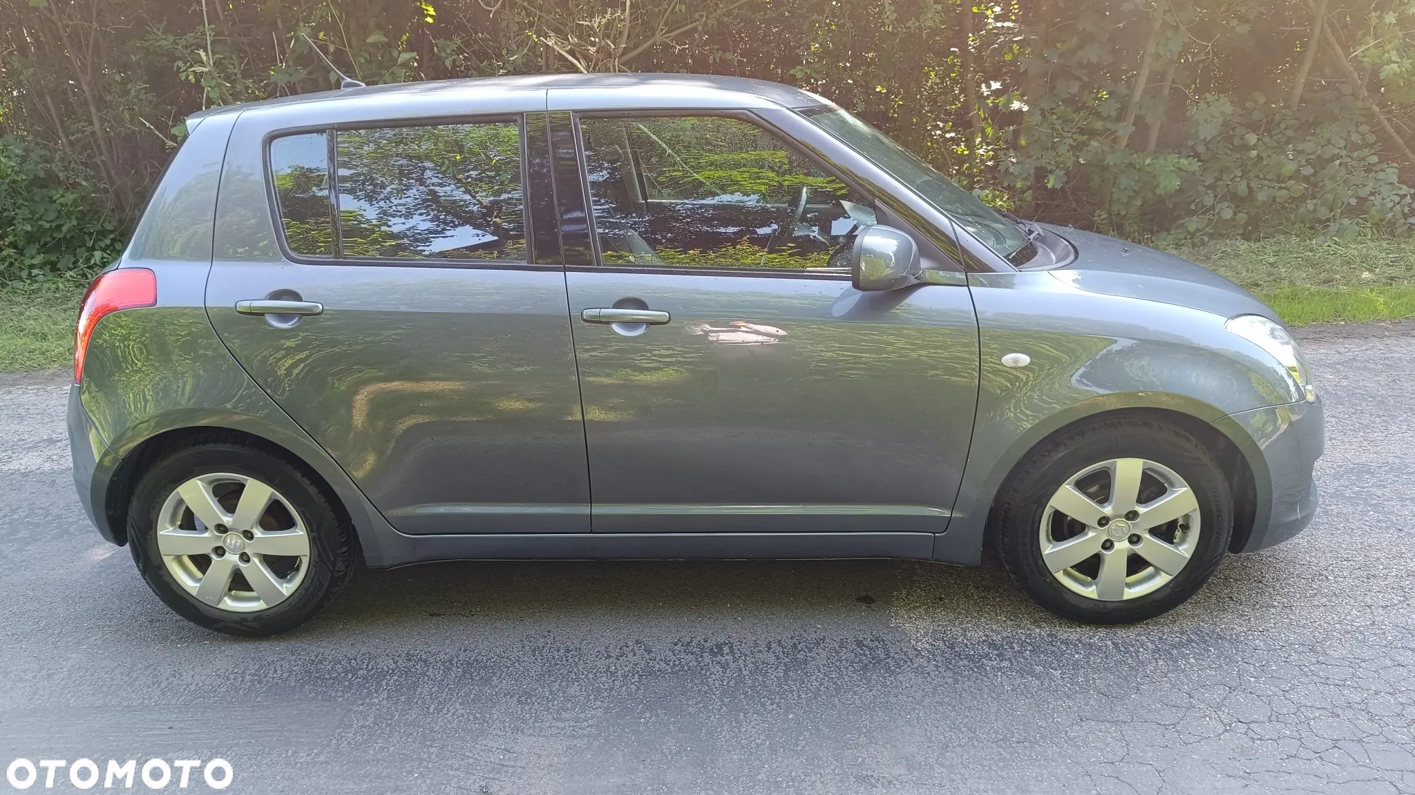 Suzuki Swift - 4