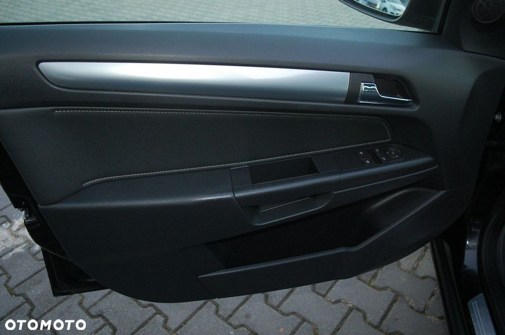 Opel Astra - 28