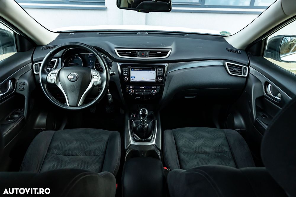 Nissan X-Trail 1.6 dCi ALL-MODE 4x4i N-Connecta - 22