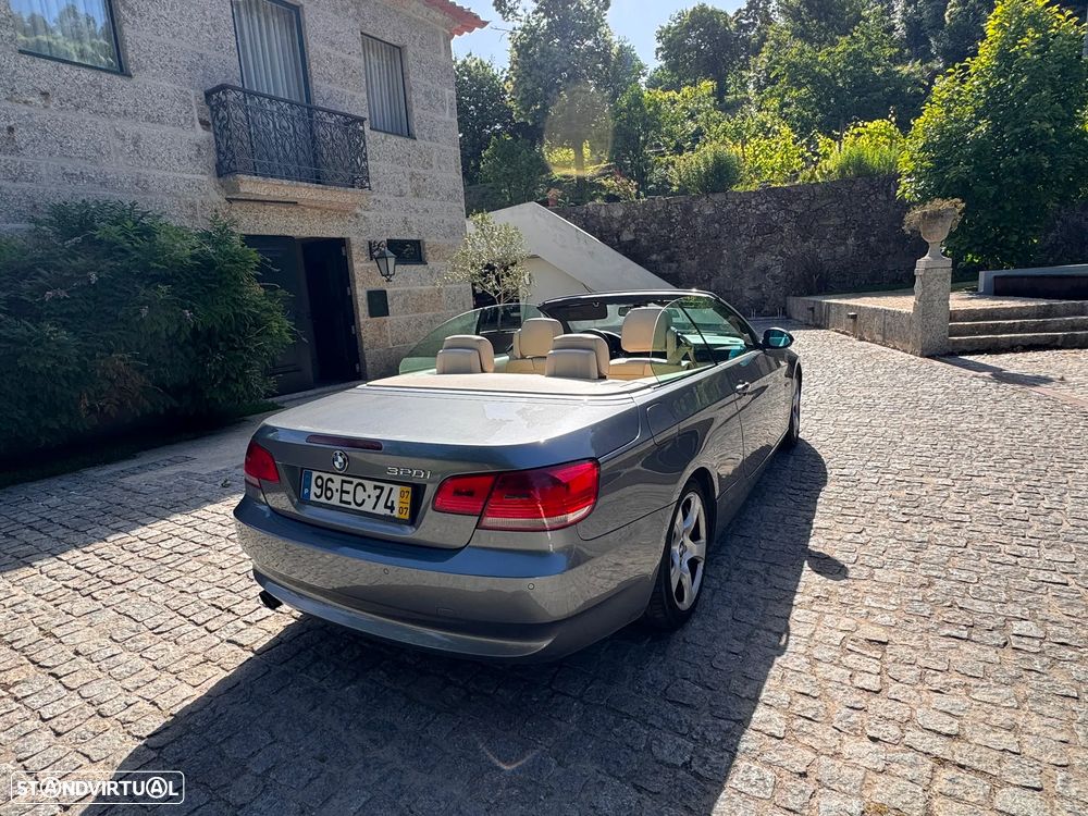BMW 320 i Cabrio Auto - 4