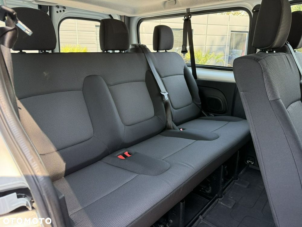 Renault Trafic - 19