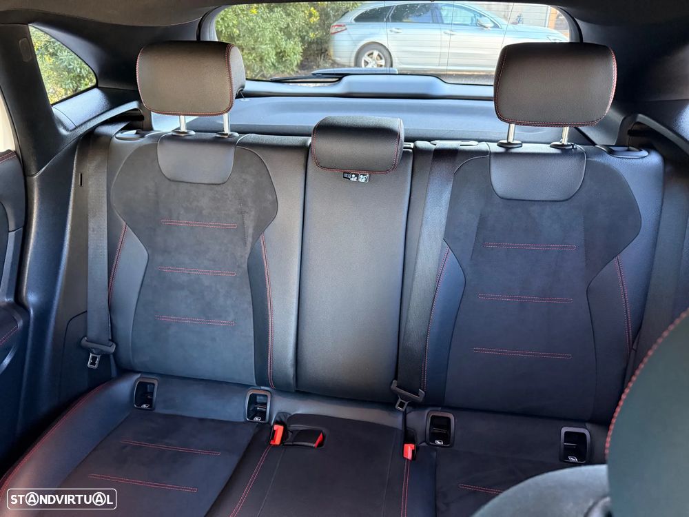 Mercedes-Benz GLA 250 e 8G-DCT Edition AMG Line - 29