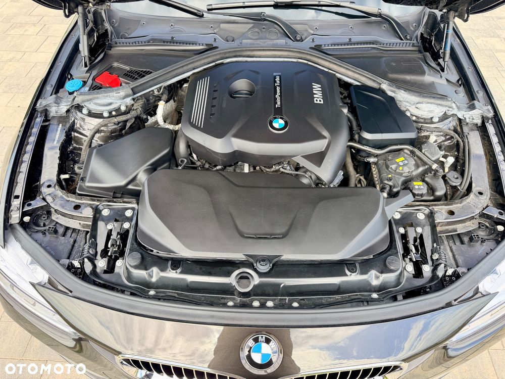 BMW Seria 3 330i Luxury Line - 41