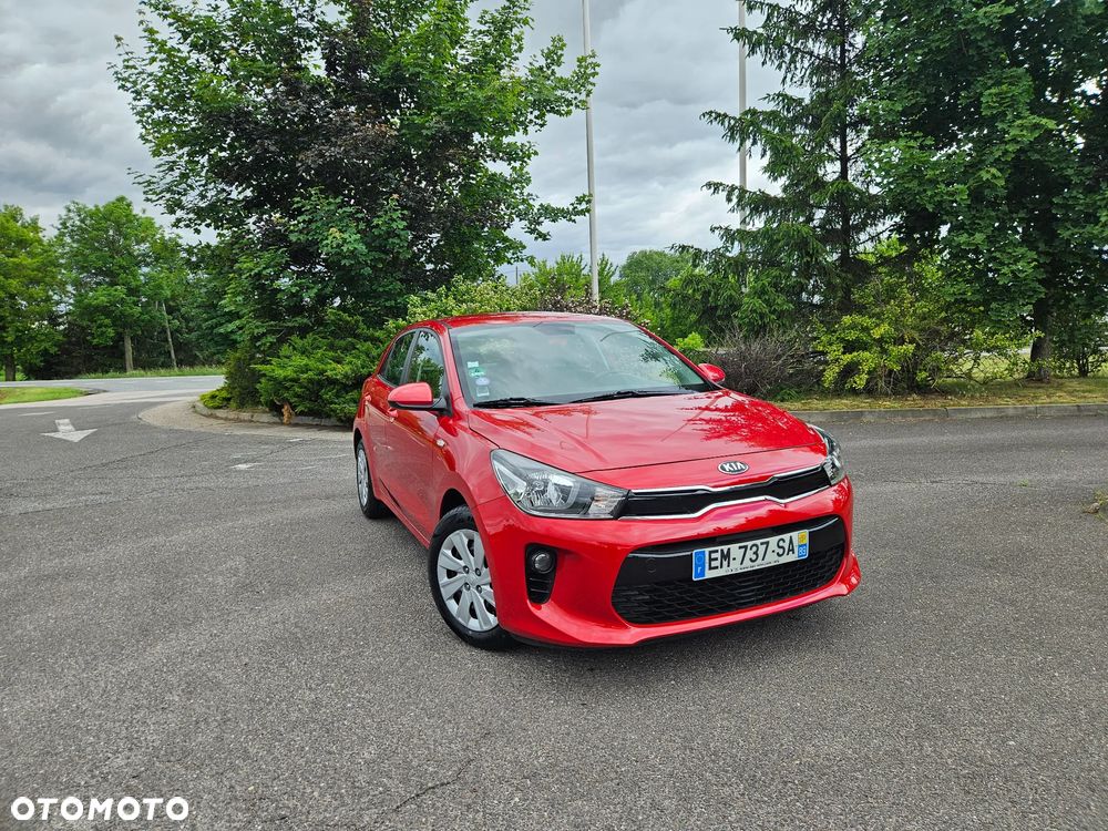 Kia Rio 1.2 Dream Team Edition - 11