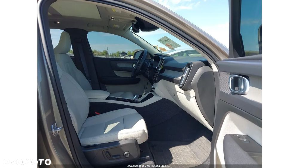 Volvo XC 40 - 9