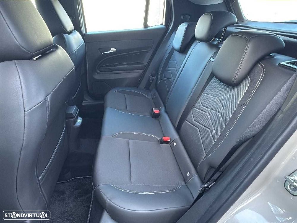 Jeep Avenger 1.2 e-Hybrid Altitude DCT - 10