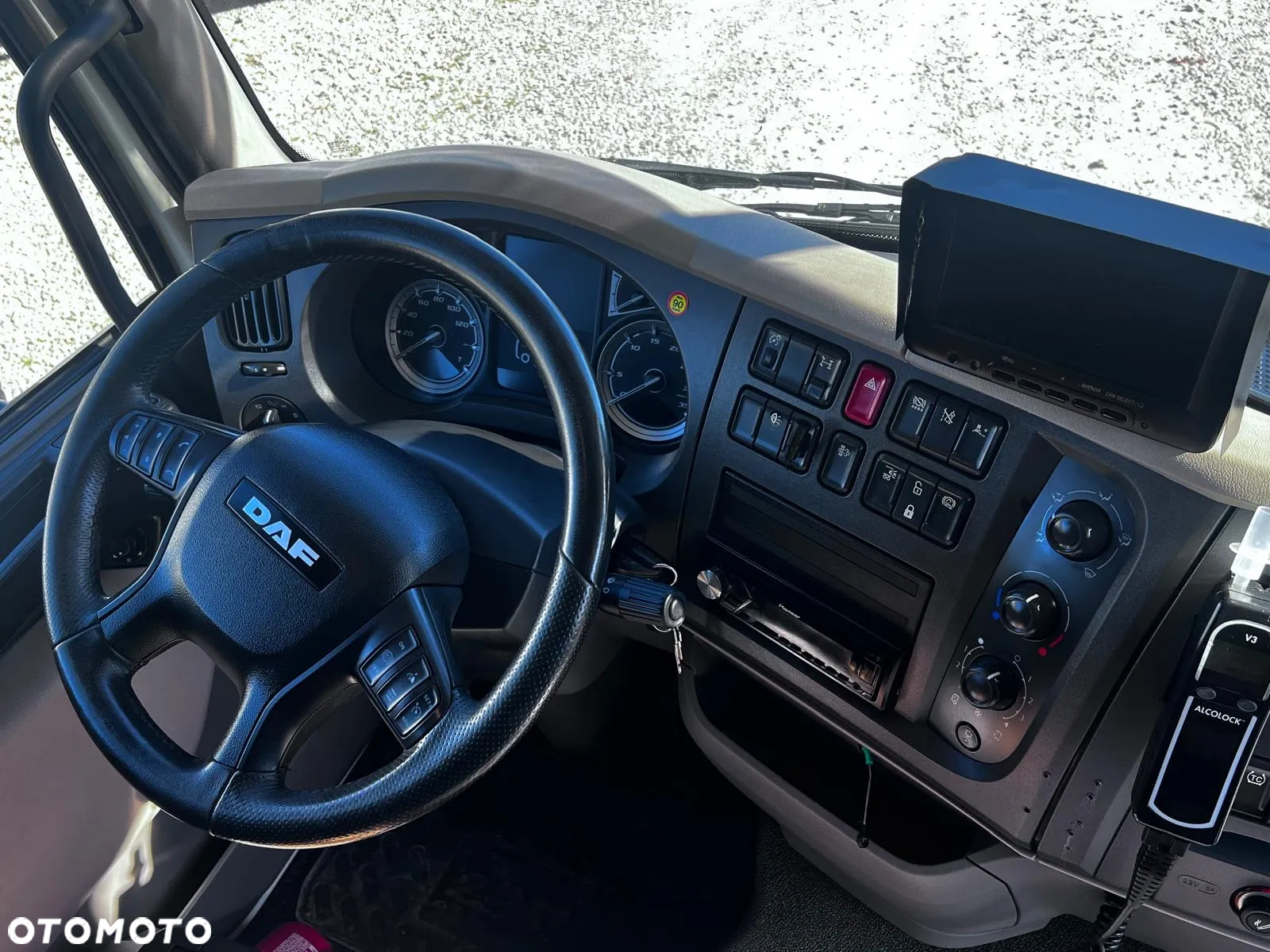 DAF LF 290 / Chłodnia / Euro 6 / Winda / - 31